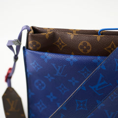 Louis Vuitton Blue Monogram Pacific Outdoor Pouch
