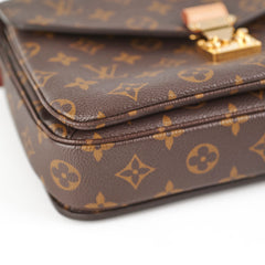 Louis Vuitton Pochette Metis Monogram