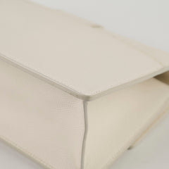 Dior 30 Montaigne White