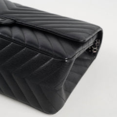 Chanel Reissue 2.55 226 Chevron Black