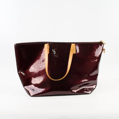 Louis Vuitton Bellevue GM Amarante Vernis + Bag Charm
