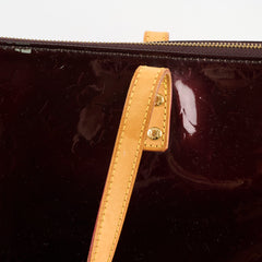 Louis Vuitton Bellevue GM Amarante Vernis + Bag Charm