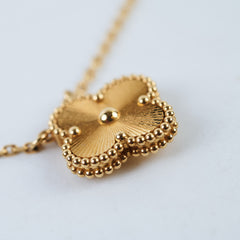 Van Cleef & Arpels Guilloche Yellow Gold 2022