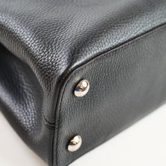 Louis Vuitton Capucines MM Black