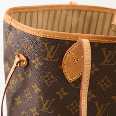 Louis Vuitton Neverfull MM with Pouch