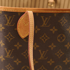 Louis Vuitton Neverfull MM with Pouch