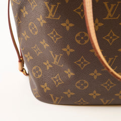 Louis Vuitton Neverfull MM with Pouch