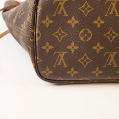 Louis Vuitton Neverfull MM with Pouch