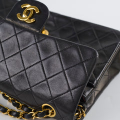 Chanel vintage small classic flap black