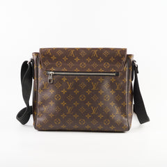 Louis Vuitton Men's Messenger Bag Monogram