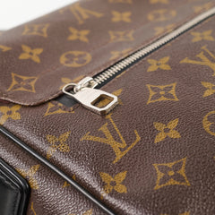 Louis Vuitton Men's Messenger Bag Monogram