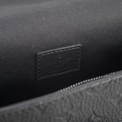 Louis Vuitton Steamer Wearable Wallet Empriente Microchip Black