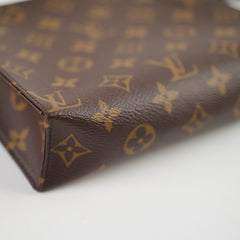 Louis Vuitton toiletry 19 monogram Pouch Clutch