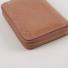 Louis Vuitton Zippy Wallet Beige/Dusty Pink