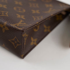 Louis Vuitton Toiletry 19 Monogram
