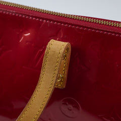 Louis Vuitton Bellevue PM Vernis Red