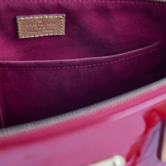 Louis Vuitton Bellevue PM Vernis Red