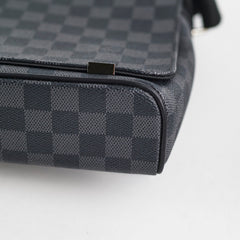 Louis Vuitton Small Men Messenger Crossbody Bag Damier Eclipse