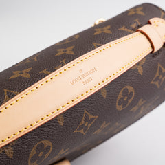 Louis Vuitton Pochette Metis Monogram Crossbody Bag