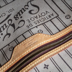 Louis Vuitton Neverfull GM Monogram Shoulder Bag