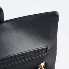 Chanel M/L Classic Flap Lambskin Black - 2026