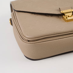 Louis Vuitton Pochette Metis Empriente Taupe Beige