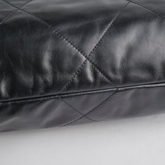 Chanel Small 22 Bag So black