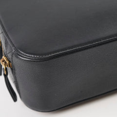 Chanel vanity quited CC black