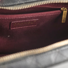 Chanel vanity quited CC black