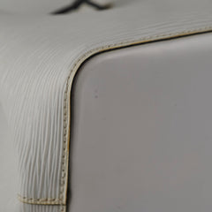 Louis Vuitton Neo Noe Epi White