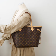 Louis Vuitton Neverfull Monogram MM