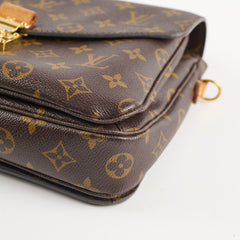 Louis Vuitton Pochette Metis Monogram