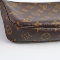 Louis Vuitton Pochette Accessoires Monogram
