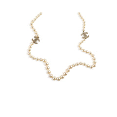 Chanel CC Logo Pearl Necklace