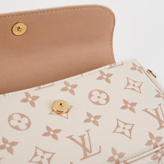 Louis Vuitton Ivy Wallet On Chain Monogram Dune