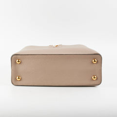 Louis Vuitton Capucines MM Taupe Galet
