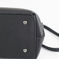 Louis Vuitton Lock Me Black