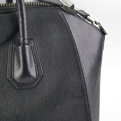 Givency Medium Pebbled Leather Antigona Black
