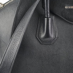 Givency Medium Pebbled Leather Antigona Black