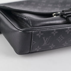 Louis Vuitton Damier Ebene Messenger Black