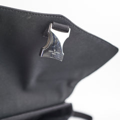 Louis Vuitton Damier Ebene Messenger Black