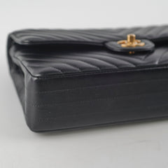 Chanel Medium/Large Classic Flap Chevron