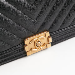 Chanel Old Medium Boy Chevron Caviar Black