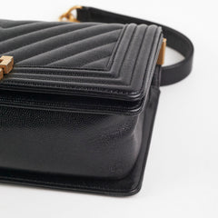 Chanel Old Medium Boy Chevron Caviar Black