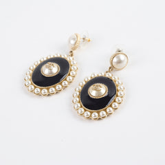 Chanel CC Pearl Oval Earrings (Costume Jewellery)
