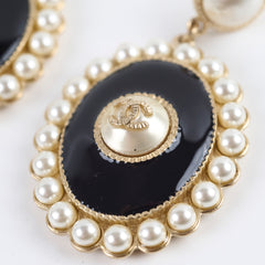 Chanel CC Pearl Oval Earrings (Costume Jewellery)