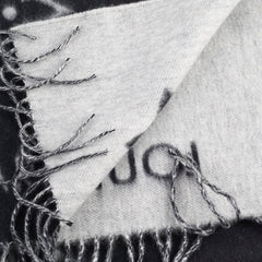 Louis Vuitton Giant Monogram Reykjavik Scarf Black