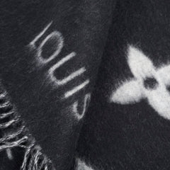 Louis Vuitton Giant Monogram Reykjavik Scarf Black