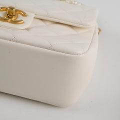 Chanel Square Seasonal Pearl Flap White Lambskin (microchip)