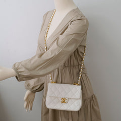 Chanel Square Seasonal Pearl Flap White Lambskin (microchip)